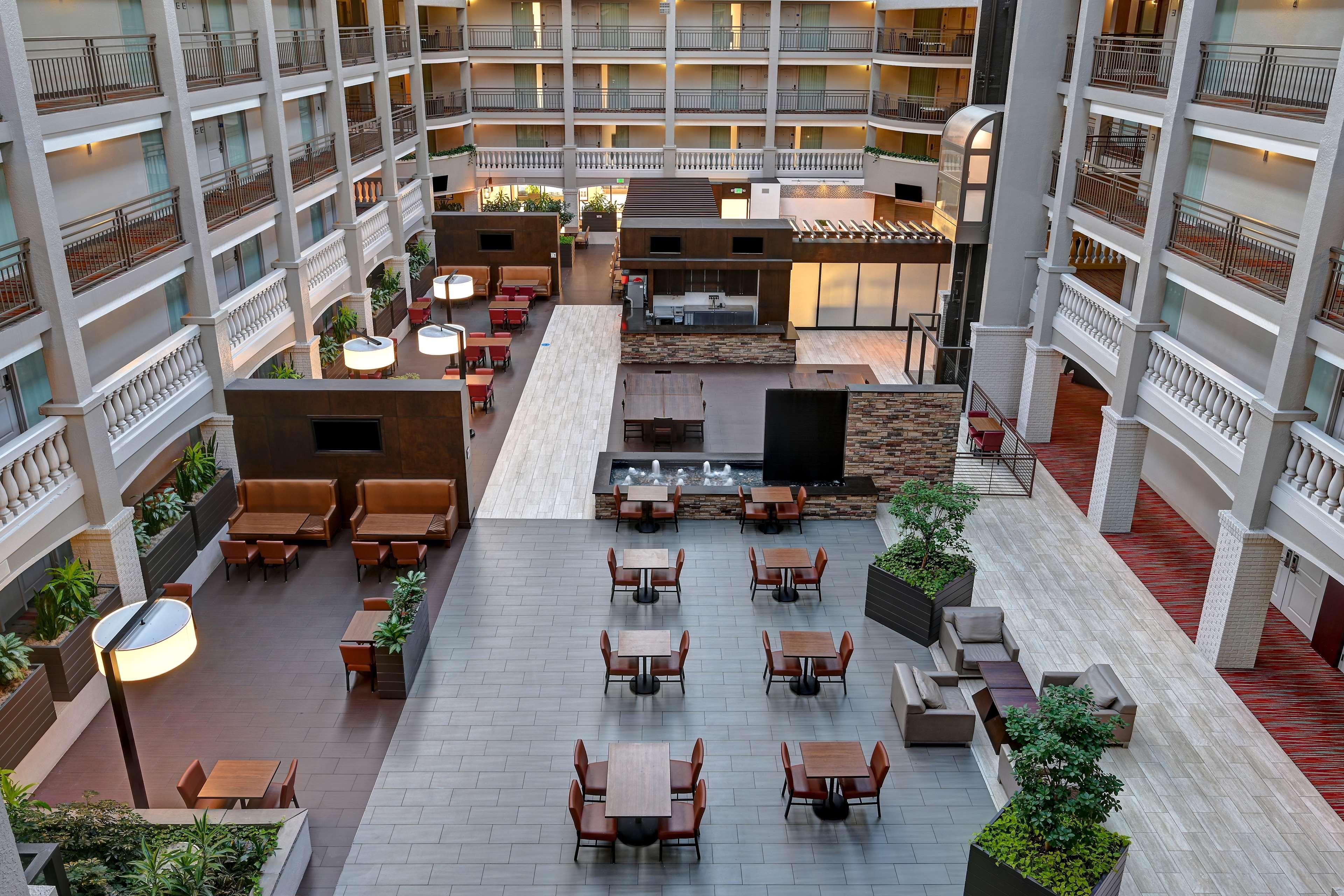 Embassy Suites By Hilton Colorado Springs Ngoại thất bức ảnh