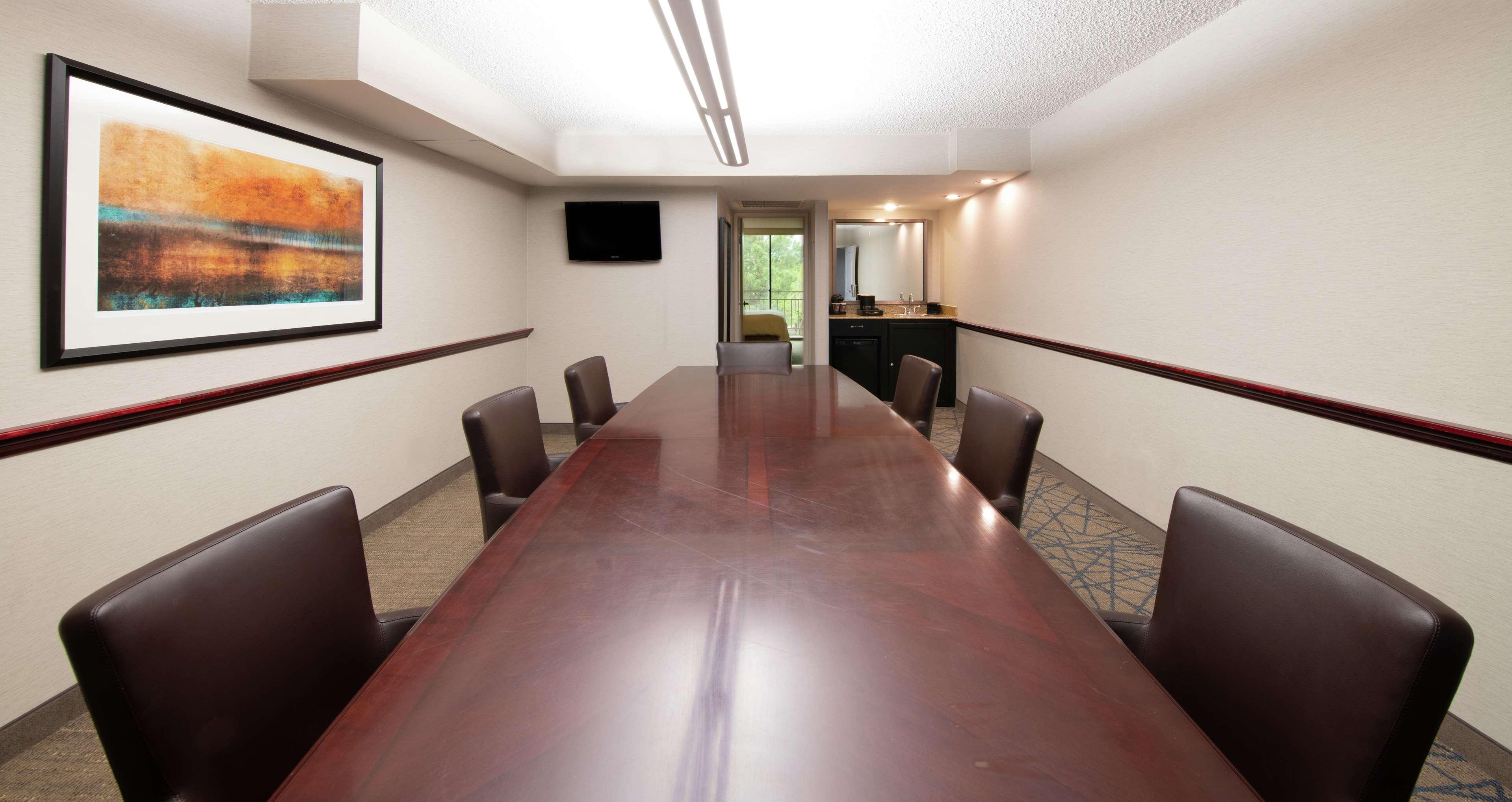 Embassy Suites By Hilton Colorado Springs Ngoại thất bức ảnh