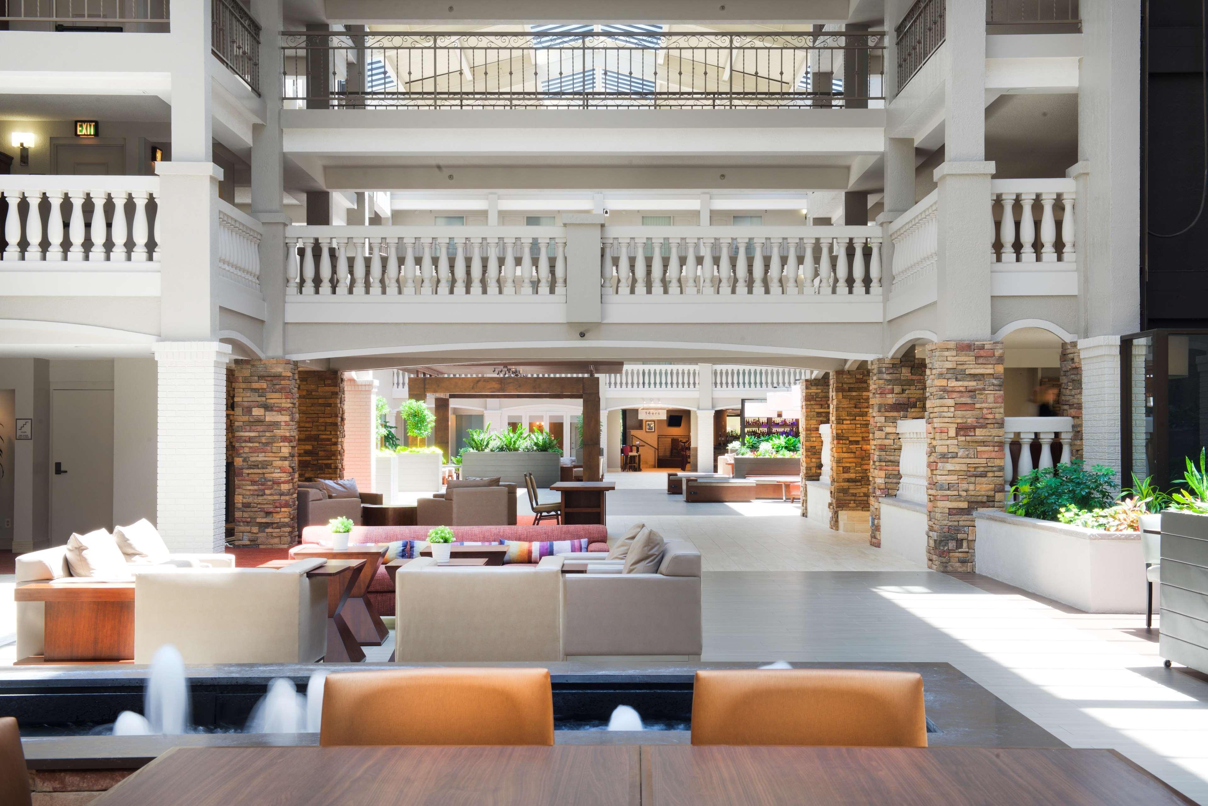 Embassy Suites By Hilton Colorado Springs Ngoại thất bức ảnh