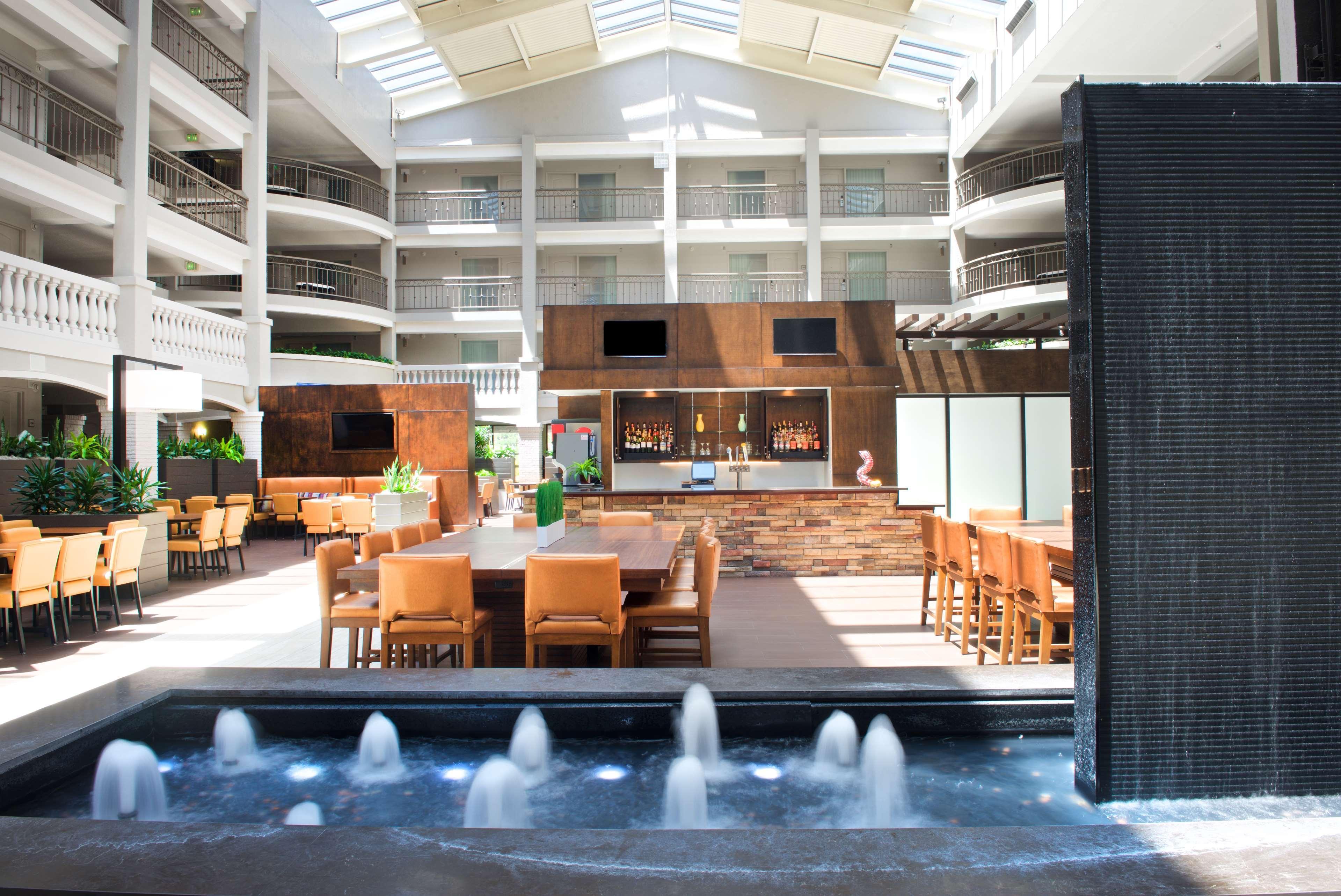 Embassy Suites By Hilton Colorado Springs Ngoại thất bức ảnh