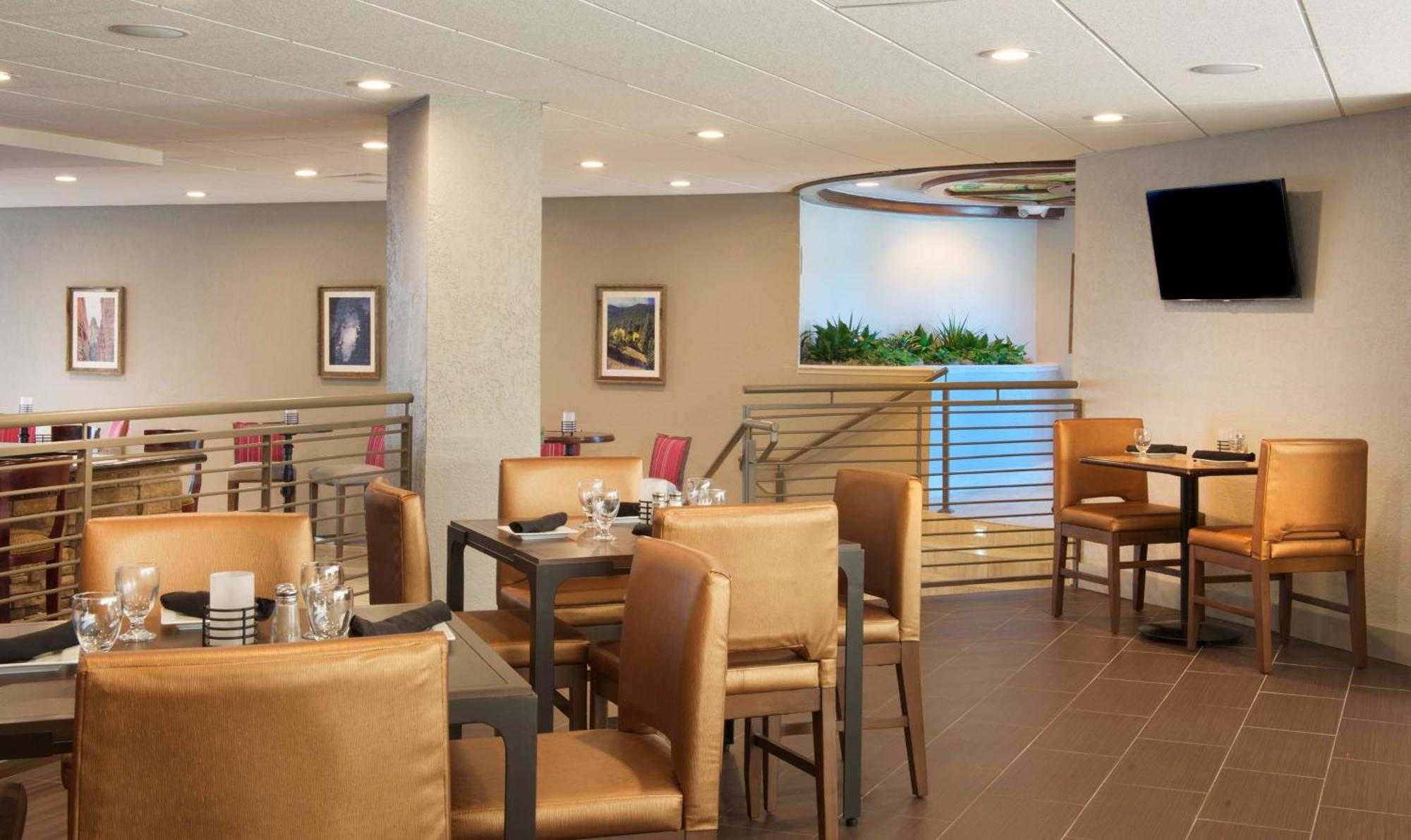 Embassy Suites By Hilton Colorado Springs Ngoại thất bức ảnh